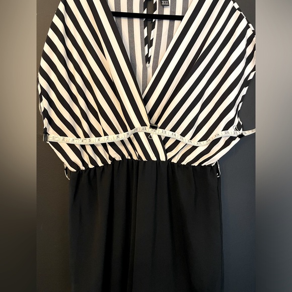 Vertical Striped Batwing Sleeve Wide Leg Jumpsuit - Picture 6 of 10